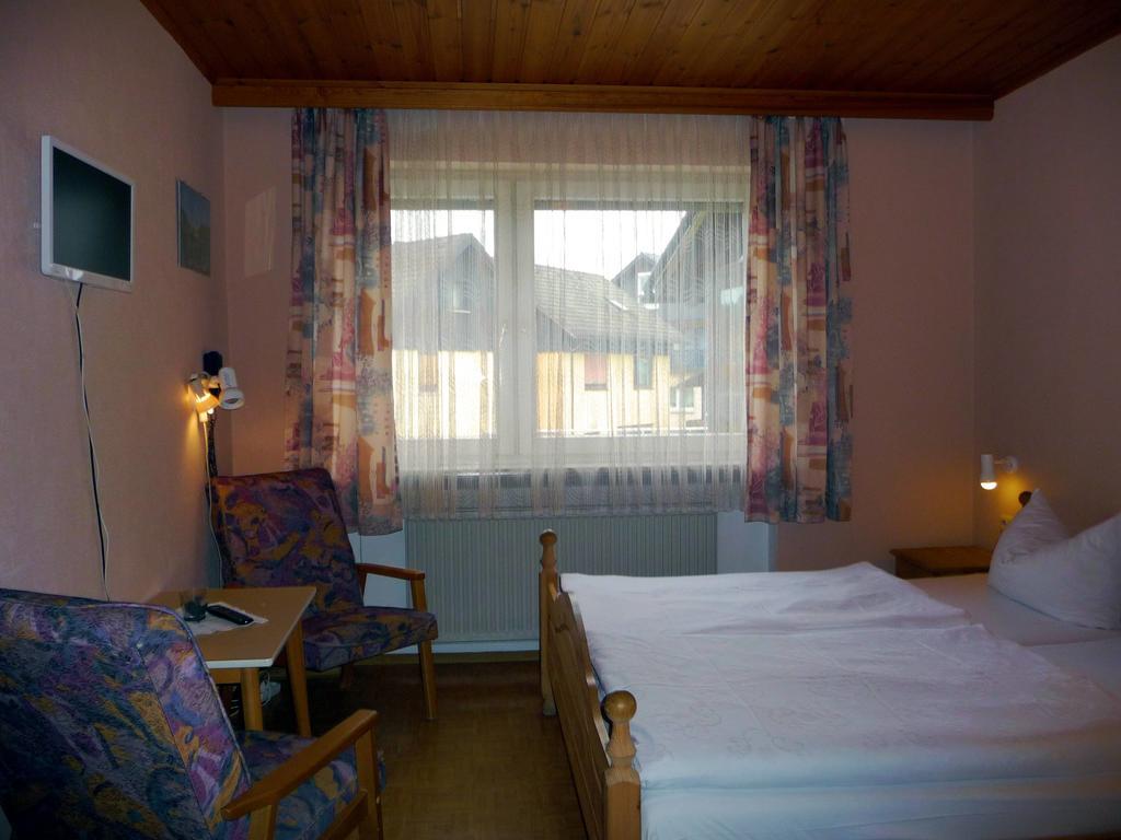 Pension Loeffler Steinbach am Wald Exterior photo